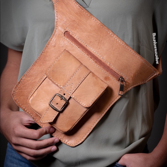 Fanny pack - Picture 1 of 3